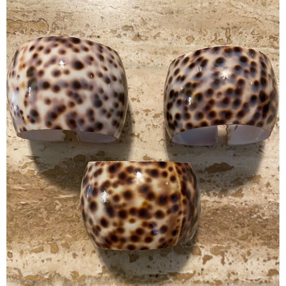 Set Of 3 Vintage Spotted Shell Napkin Rings Made In The Philippines - Picture 3 of 5